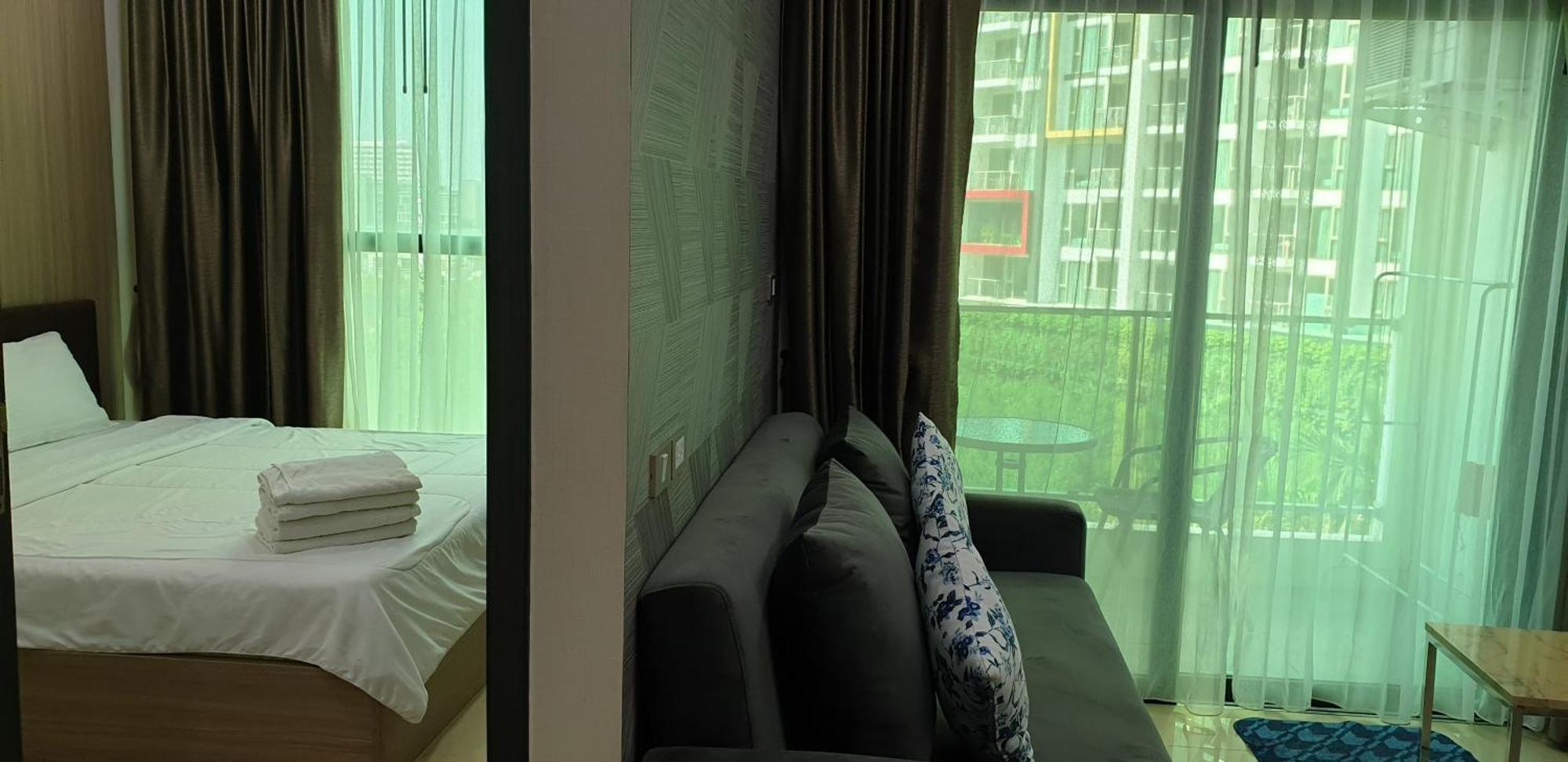 Dusit Grand Condo View Jomtien Beach Exterior photo