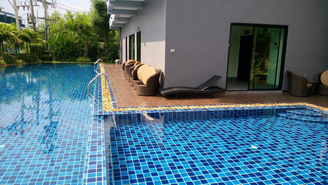Dusit Grand Condo View Jomtien Beach Exterior photo