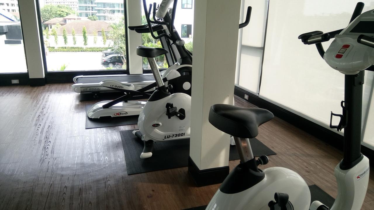 Dusit Grand Condo View Jomtien Beach Exterior photo