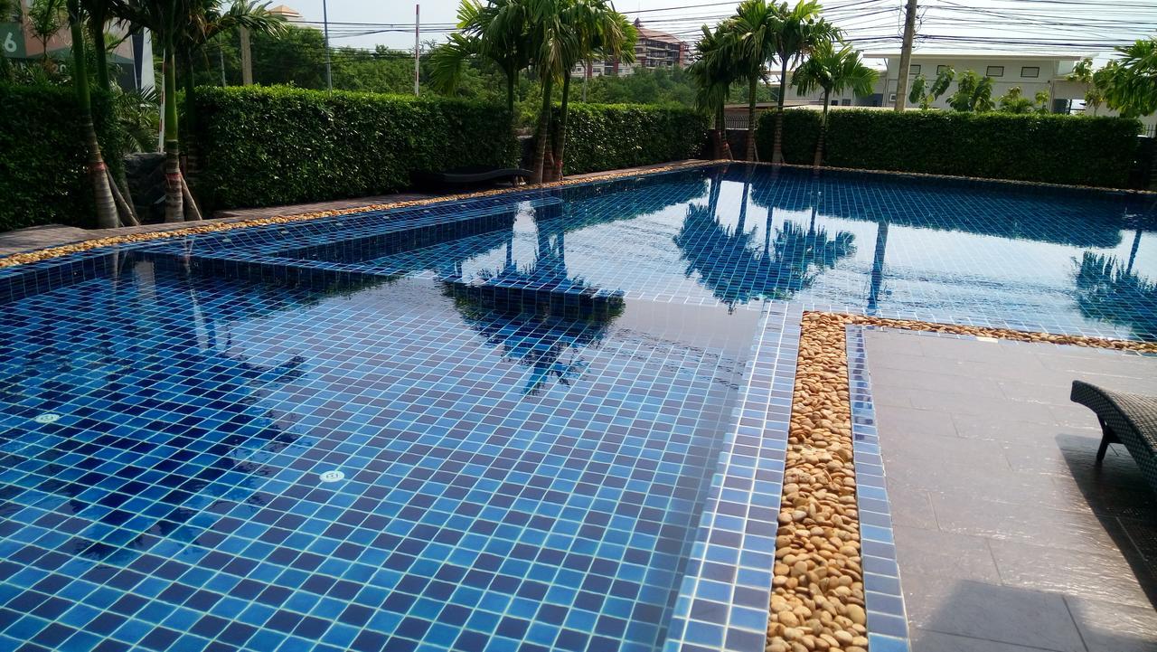 Dusit Grand Condo View Jomtien Beach Exterior photo
