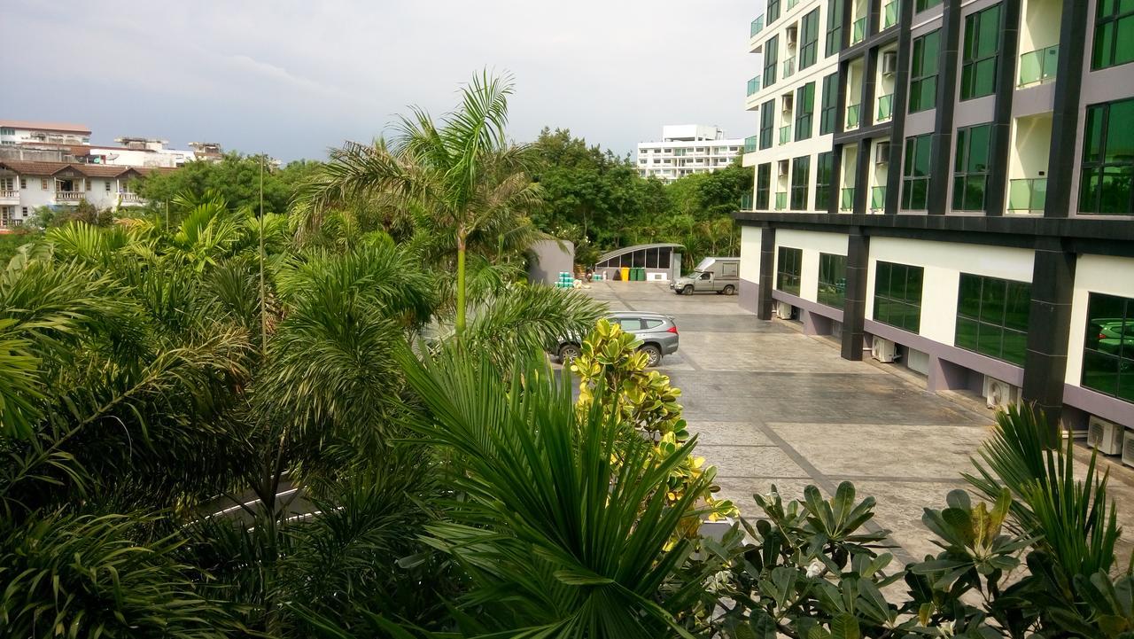 Dusit Grand Condo View Jomtien Beach Exterior photo