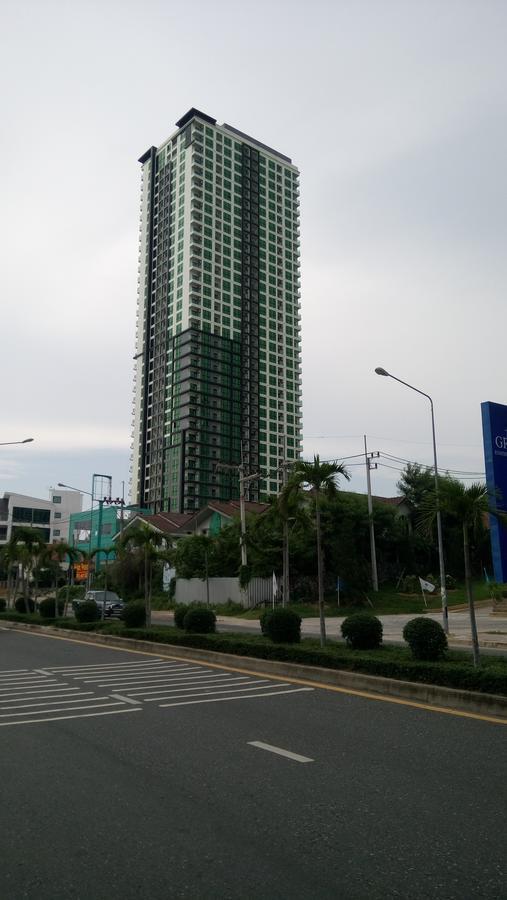 Dusit Grand Condo View Jomtien Beach Exterior photo